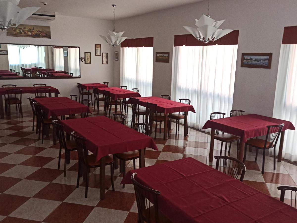 Hotel Danubio Белларія-Іджеа-Марина Екстер'єр фото